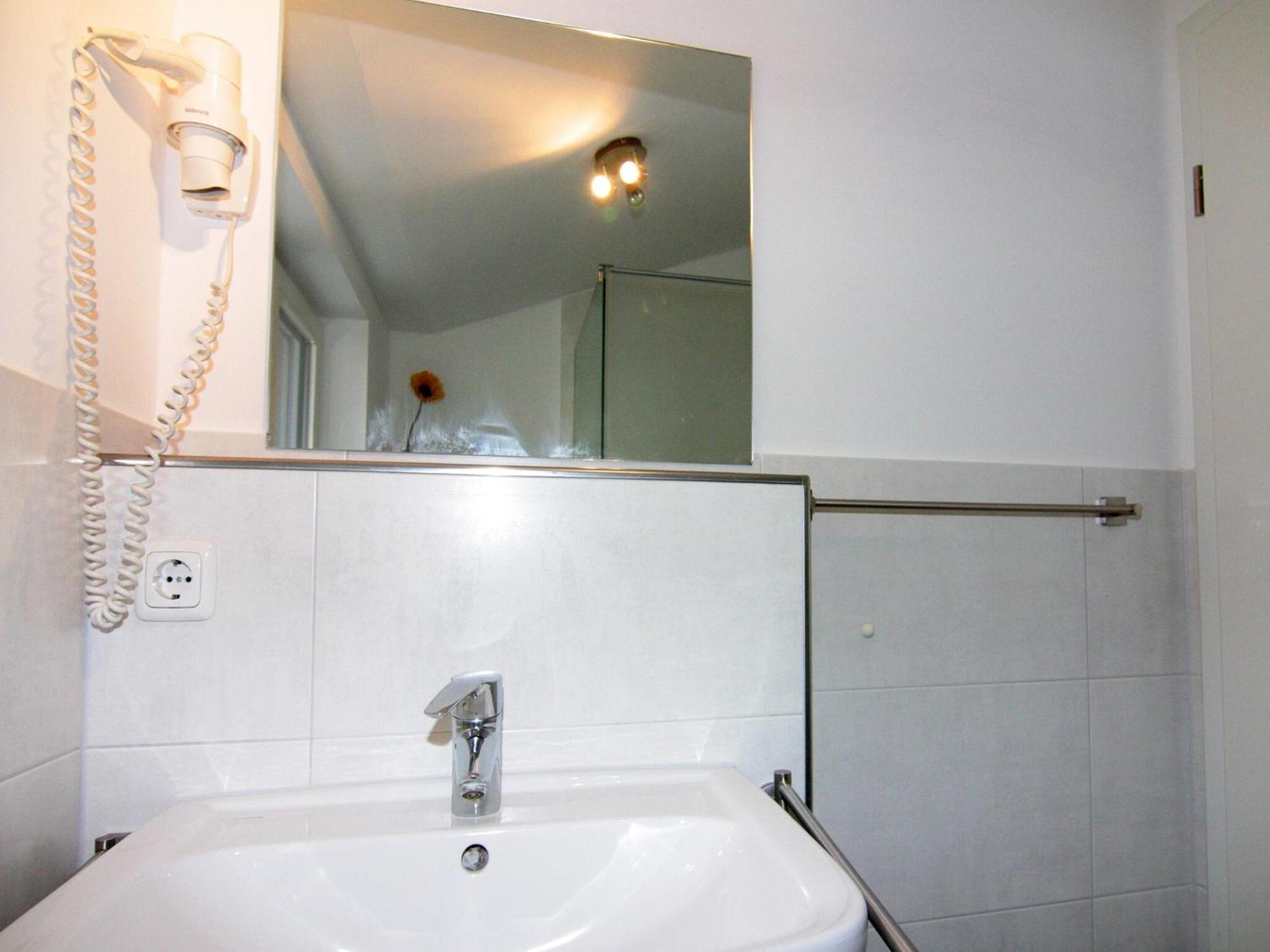 הוילה Semi Detached House זינקסט מראה חיצוני תמונה